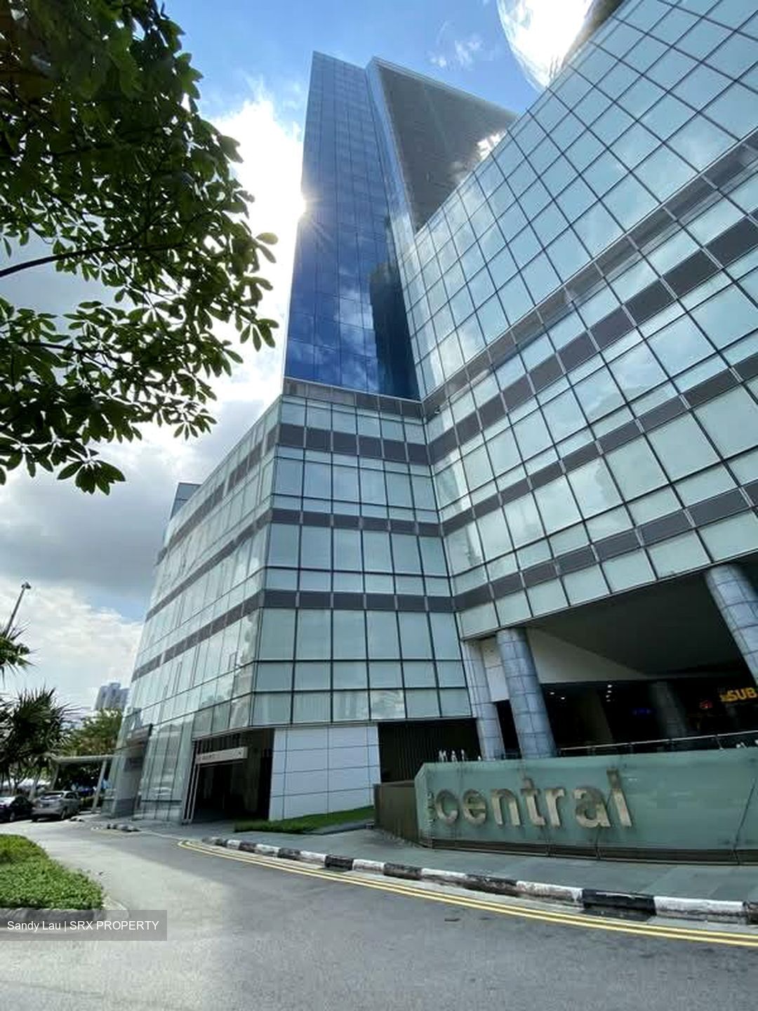 The Central (D1), Office #581719871